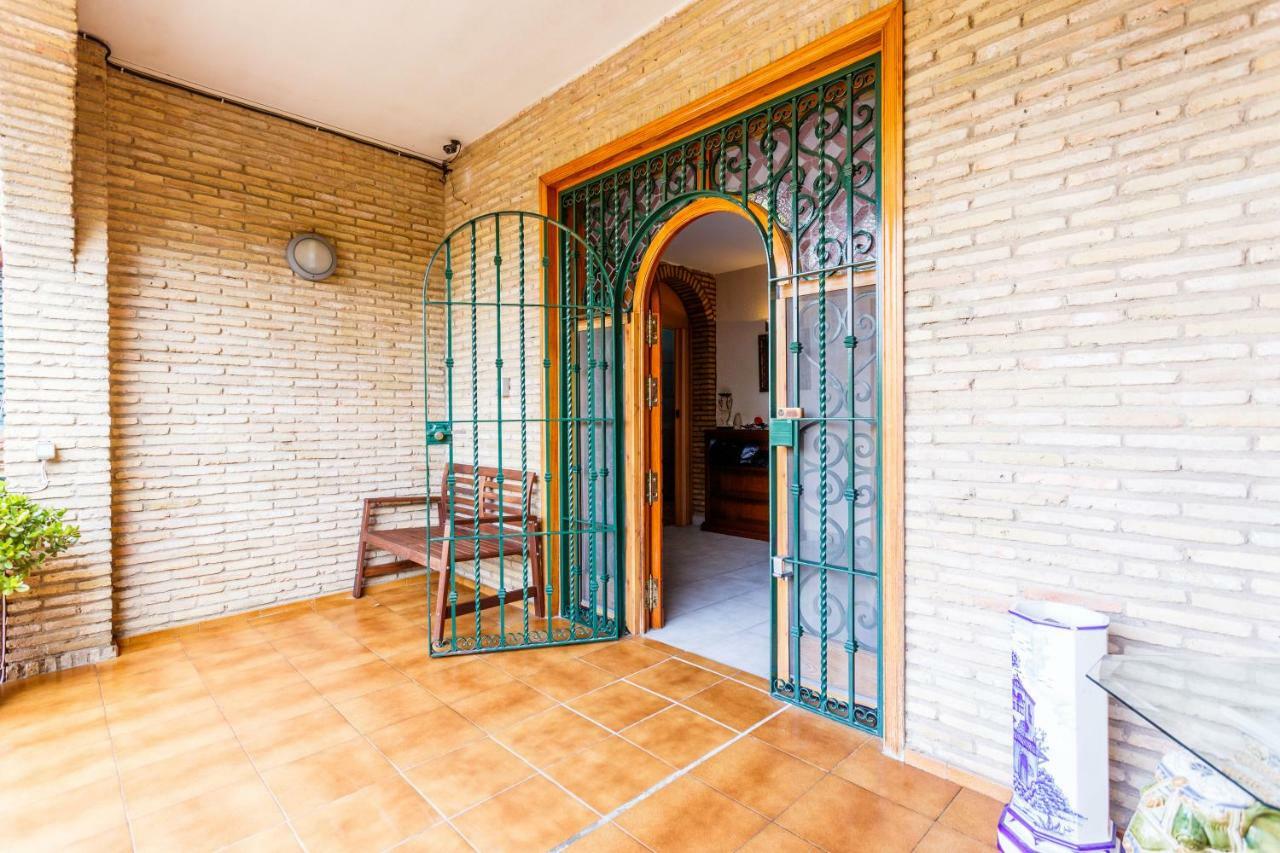 Divi Apartments Villa Reyes Mairena del Aljarafe Luaran gambar