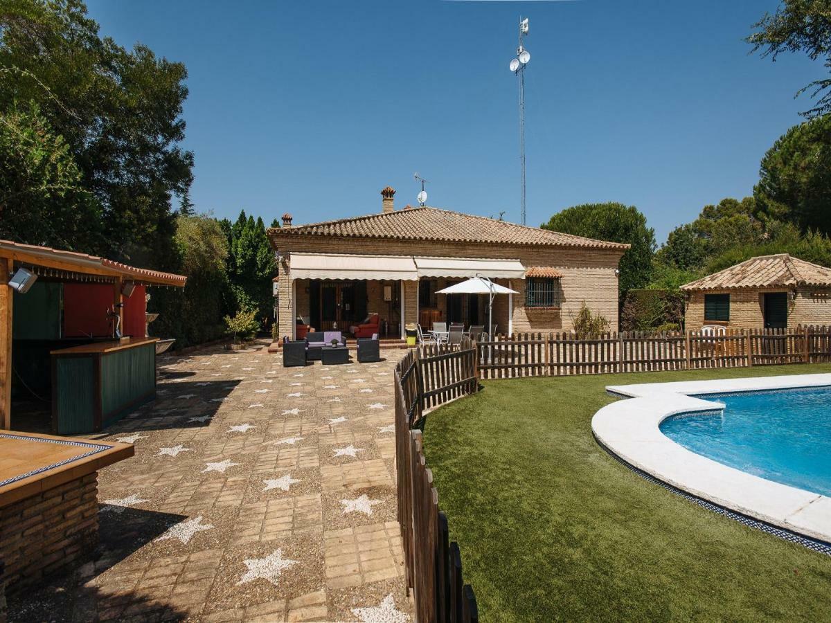 Divi Apartments Villa Reyes Mairena del Aljarafe Luaran gambar