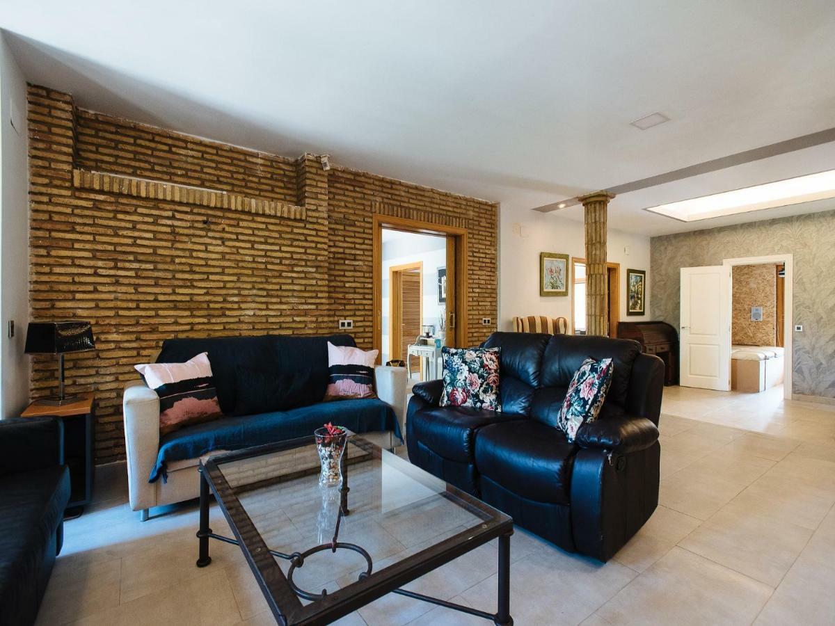 Divi Apartments Villa Reyes Mairena del Aljarafe Luaran gambar