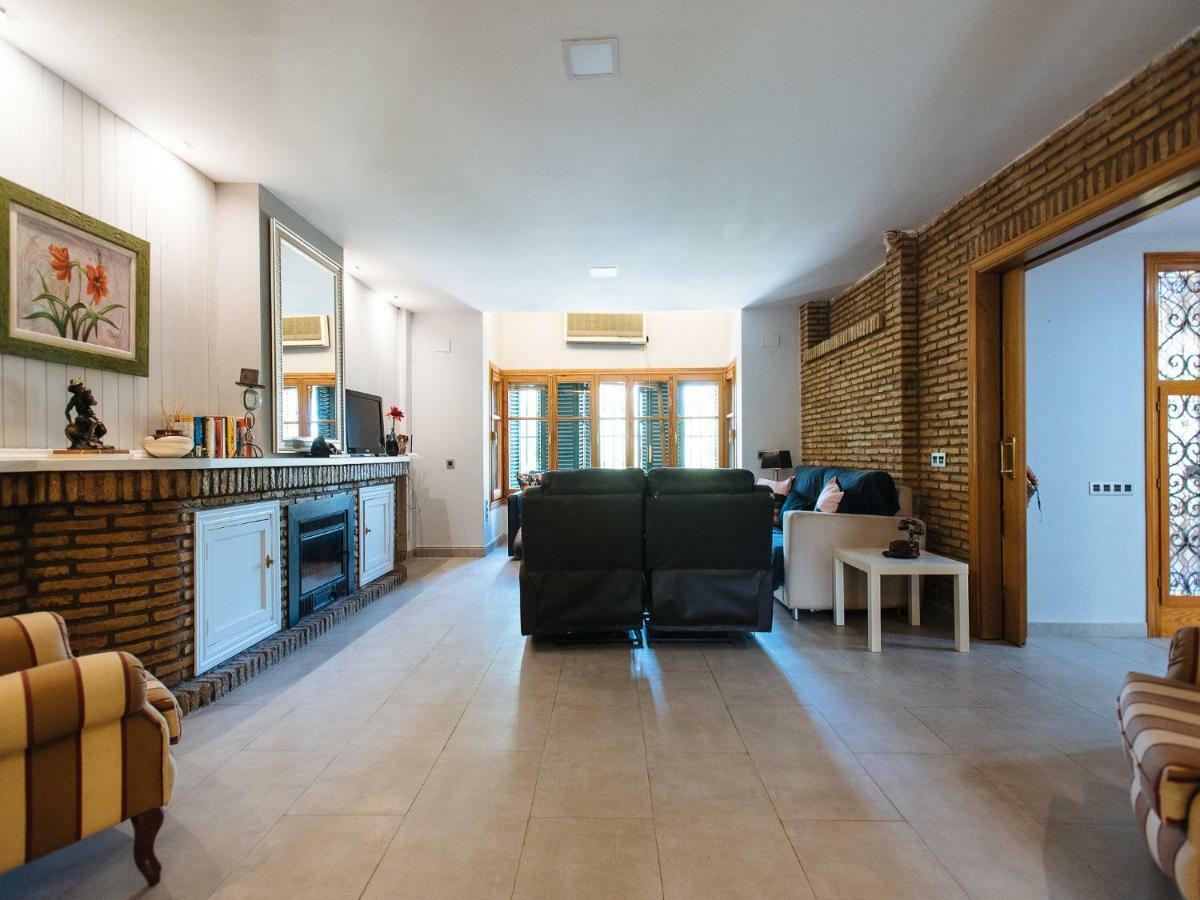 Divi Apartments Villa Reyes Mairena del Aljarafe Luaran gambar